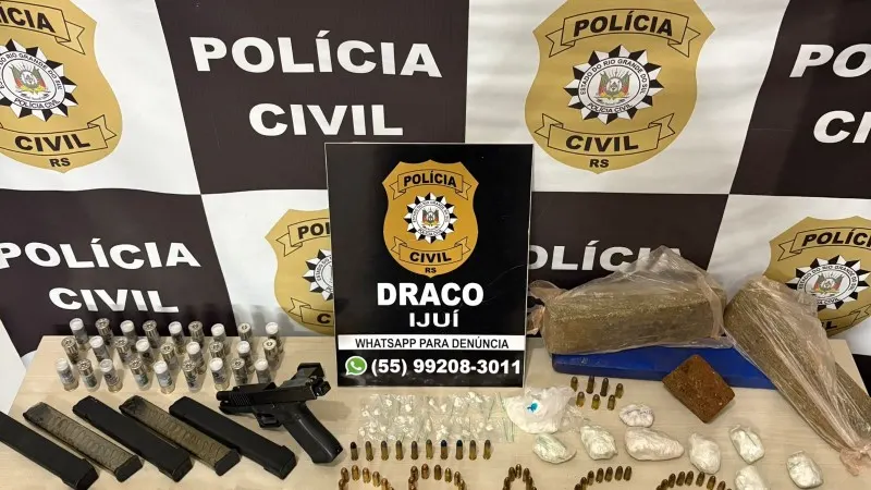 Operação da Polícia Civil prende três pessoas e apreende drogas e arma em Ijuí
