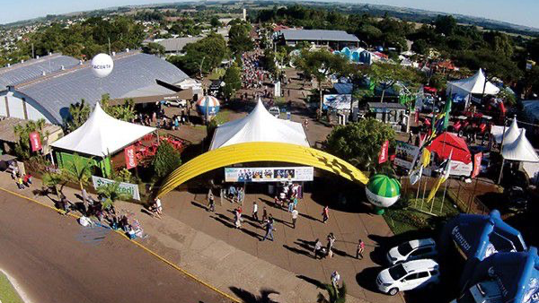 FEICAP 2026 cancela shows por baixa procura de ingressos