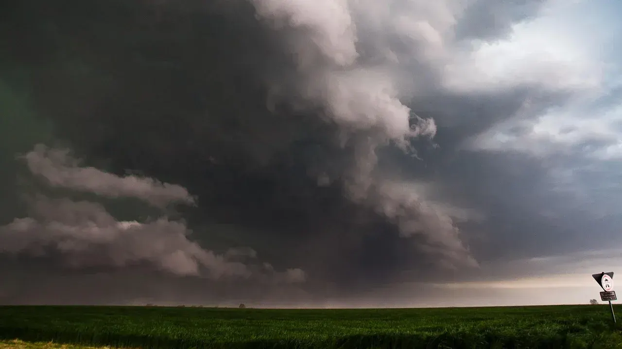 Novo ciclone extratropical deve se formar no RS e provocar ventos de até 100 km/h