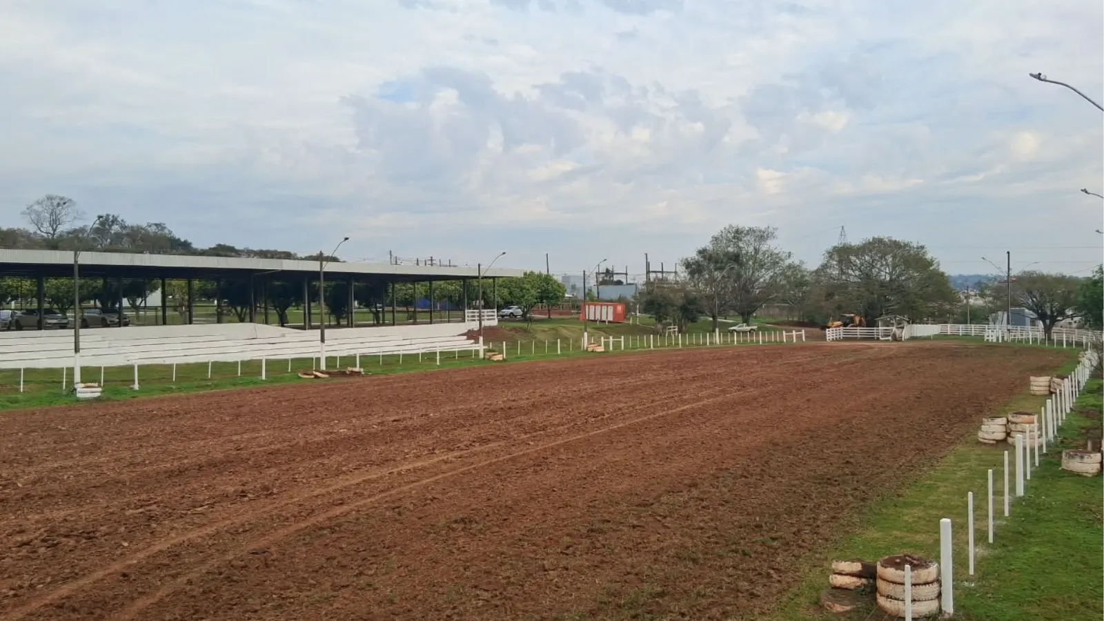 Obras intensificam preparação do Parque de Exposições para rodeio em Santo Cristo